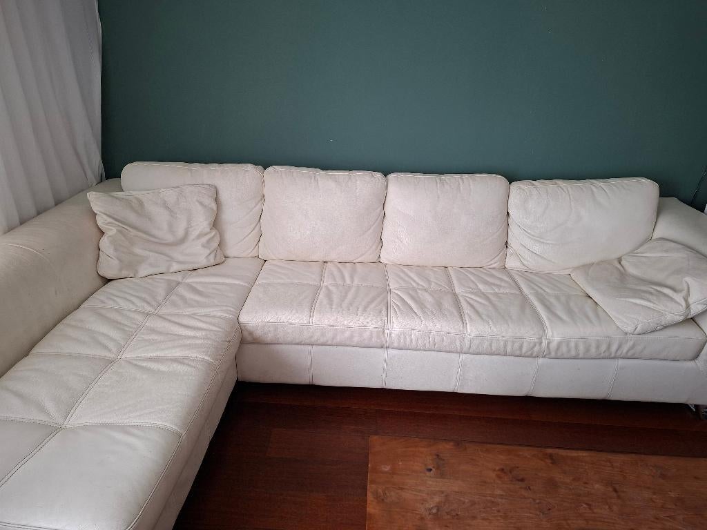 MOET WEG!! Leren witte bank met loungedeel rechts, Ophalen, Bank met ligdeel rechts, 250 tot 300 cm, Gebruikt