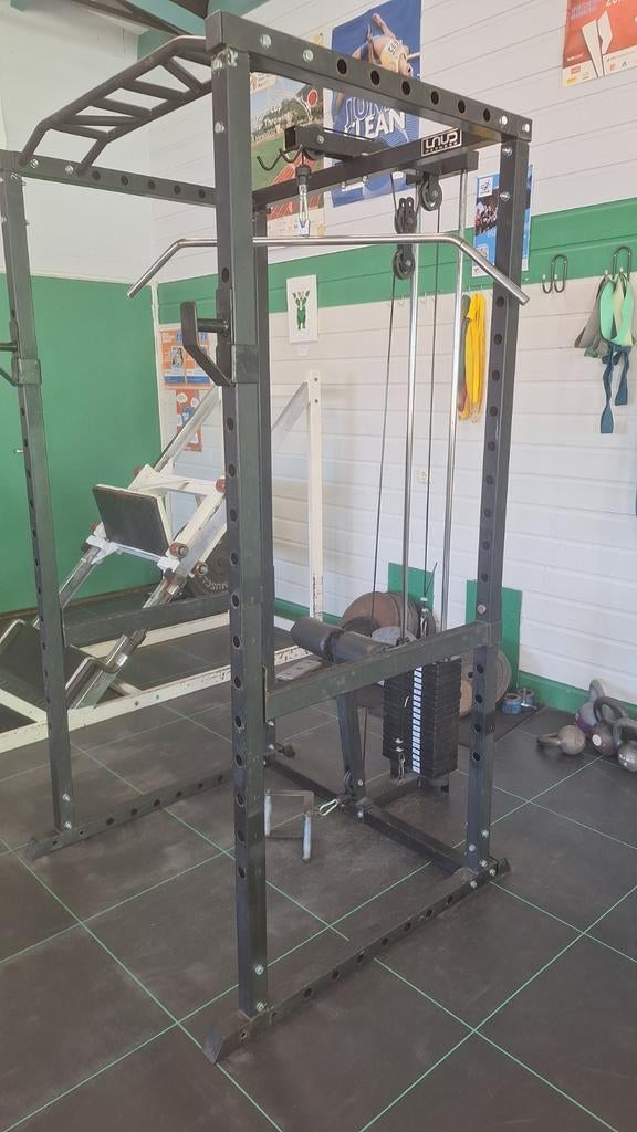 Laud squatrek met pulldown en row, Ophalen, Gebruikt, Krachtstation, Metaal