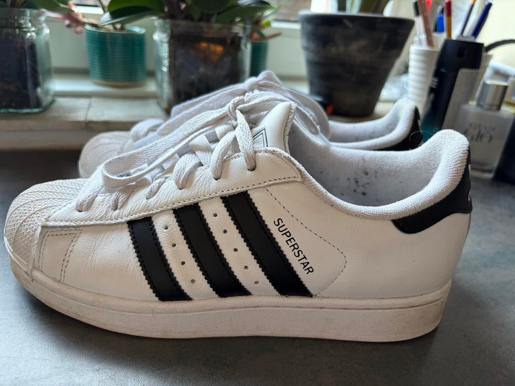 Adidas Superstar sneakers - Zo goed als nieuw!, Ophalen, Zo goed als nieuw, Wit, Sneakers of Gympen