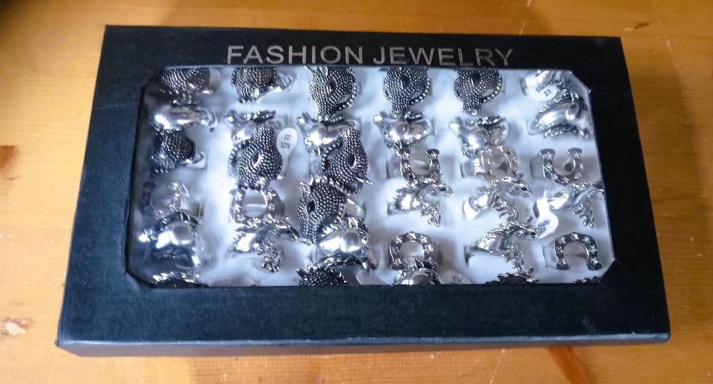 Doos met ringen item is paarden, 20 of groter, IJzer of Staal, Nieuw, Ophalen of Verzenden