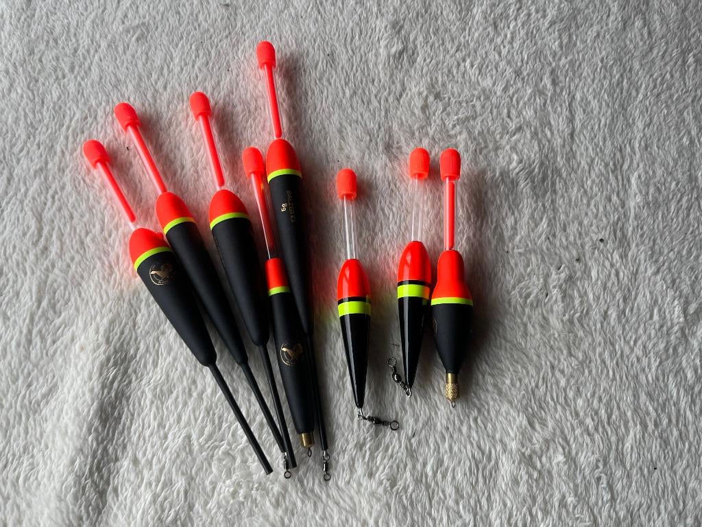 adv 140 / NIEUW mixset 8 dobbers  forel / roofvis, Ophalen of Verzenden, Nieuw, Dobber of Lood