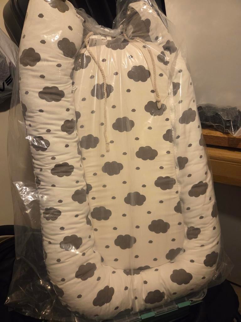 Rosfelde baby cocon met wolkenpatroon, Ophalen of Verzenden