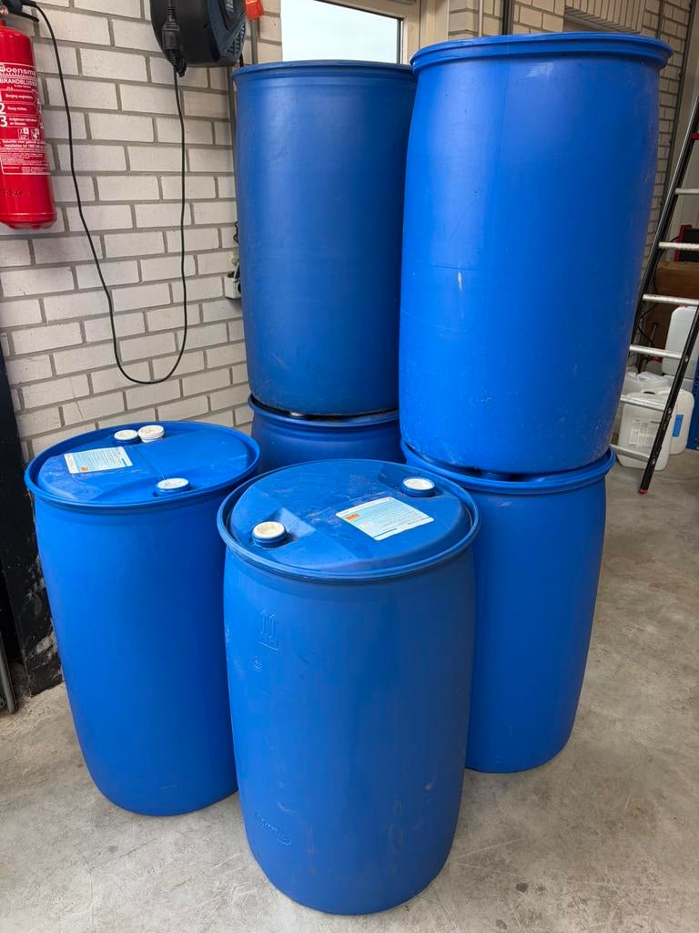 Lege vaten 200 liter regenton, 150 liter of meer, Ophalen of Verzenden, Zo goed als nieuw