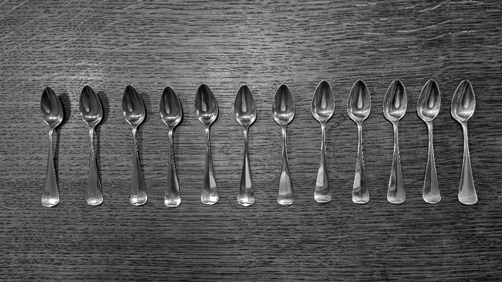 12 zilveren Haags Lofje lepeltjes, Ophalen of Verzenden