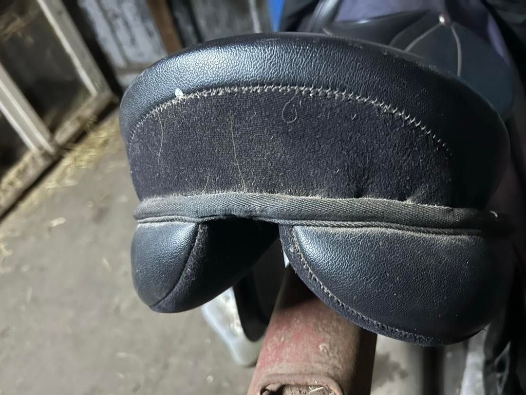 Dressuur zadel, Dieren en Toebehoren, Ophalen of Verzenden, Gebruikt