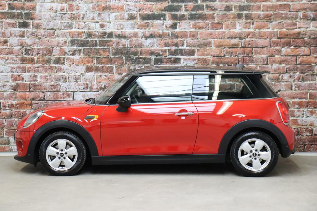 MINI Hatchback Cooper Pepper Business Automaat 3 deurs / Nav, Gebruikt, 4 stoelen, 49 €/maand, Bedrijf