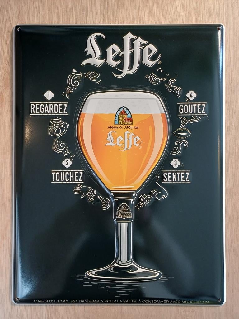 Leffe Bier Origineel Reclamebord Metaal Met Reliéf, Ophalen, Nieuw, Reclamebord, Plaat of Schild, Leffe