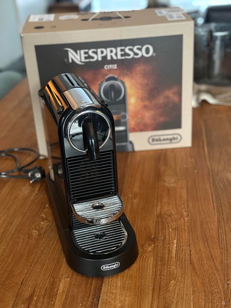 DeLonghi Citiz Nespresso ( met garantie )., Witgoed en Apparatuur, Koffiezetapparaten, Ophalen of Verzenden, Zo goed als nieuw