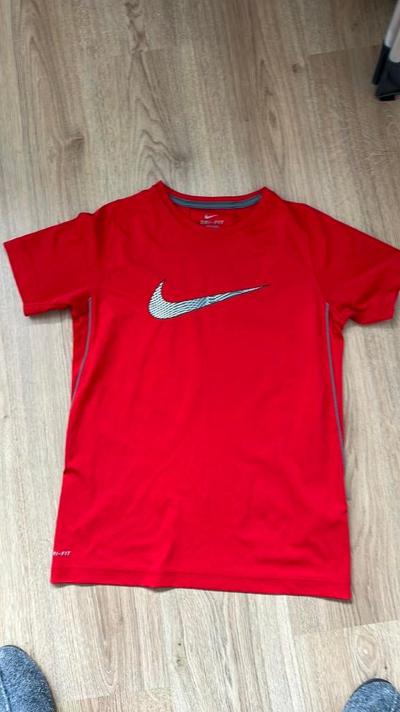 Dry fit shirt, Ophalen of Verzenden, Zo goed als nieuw, Overige maten, Voetbal