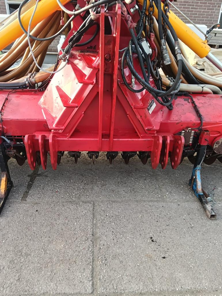 Vredo zodenbemester, Zakelijke goederen, Ophalen