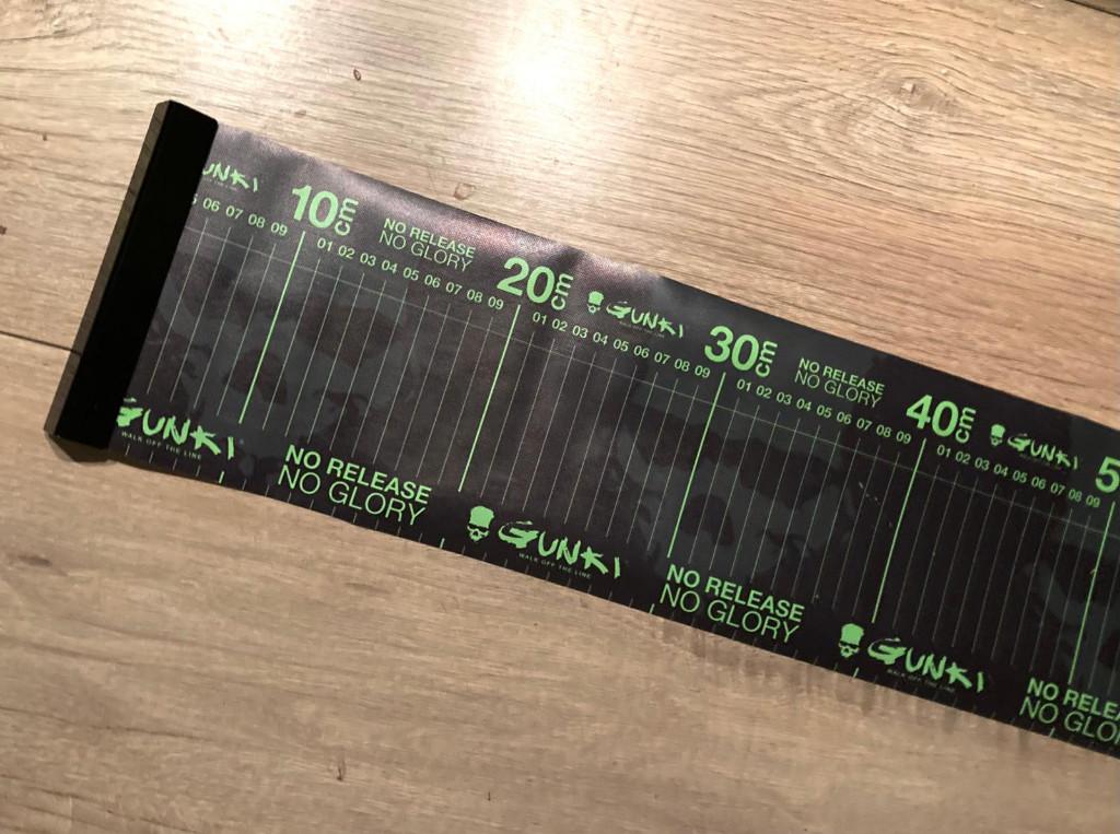 Gunki vismeter (130cm) in koker - NIEUW, Ophalen of Verzenden, Nieuw, Overige typen