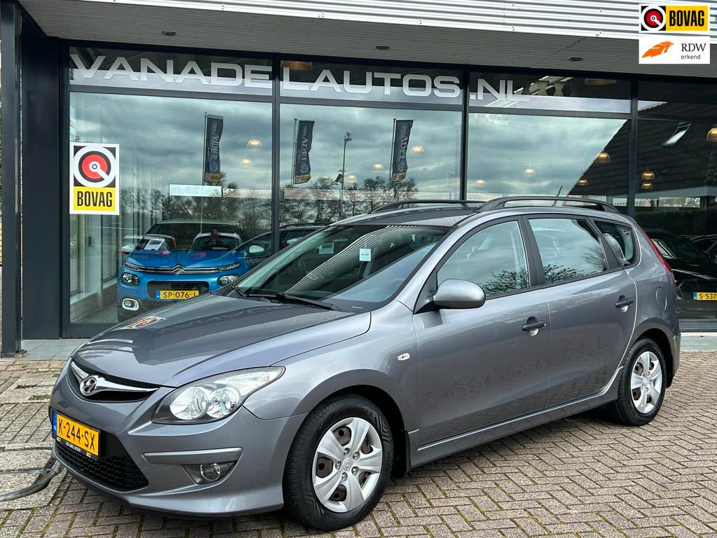 Hyundai I30 CW 1.4i i-Drive Wagon Airco Dealeronderhouden!, Voorwielaandrijving, Euro 5, Stof, Gebruikt