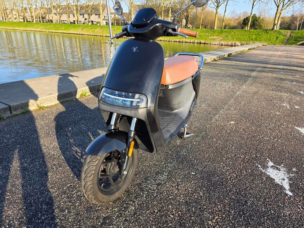 Segway E125S Elektrische Scooter - 2 accu's, Ophalen of Verzenden