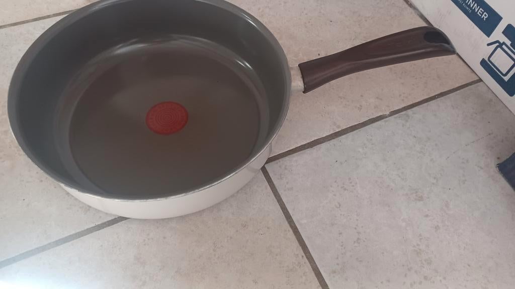 Tefal hapjespan anti aanbakpan, Ophalen of Verzenden, Gebruikt, Aluminium, Koekenpan of Braadpan