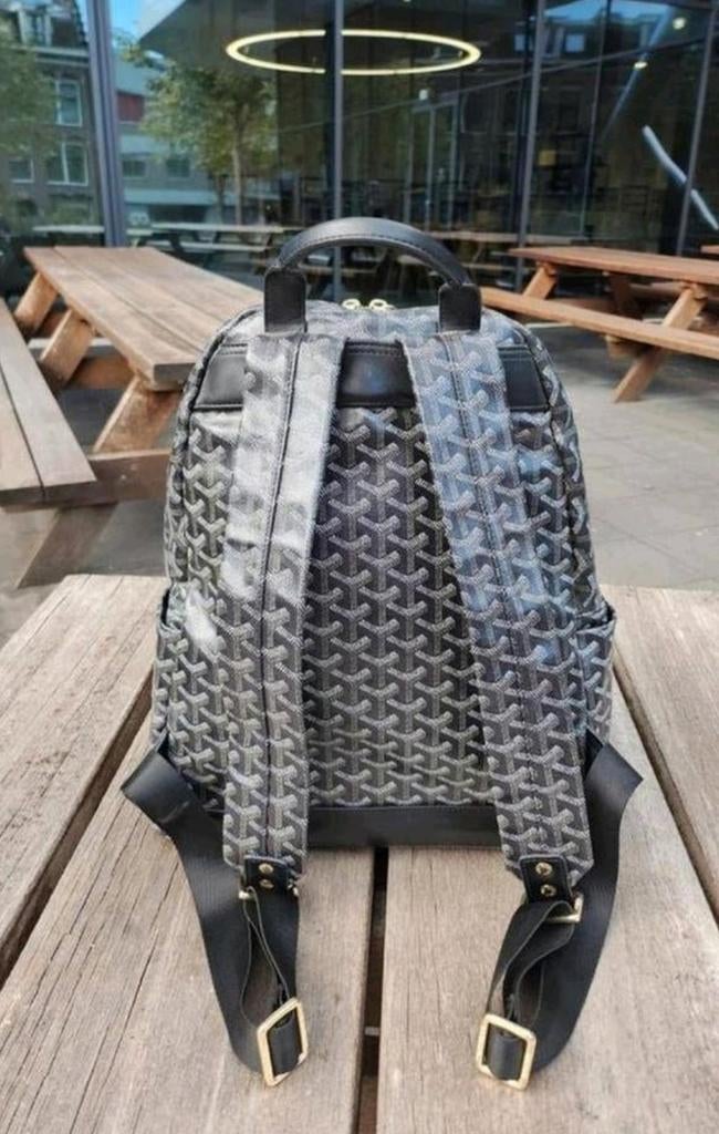 B𝒂𝒄𝒌𝒑𝒂𝒄𝒌 E𝒅𝒎𝒐𝒏𝒅 M𝒂𝒊𝒔𝒐𝒏
Waterproof, Ophalen of Verzenden, Zo goed als nieuw, Overige merken