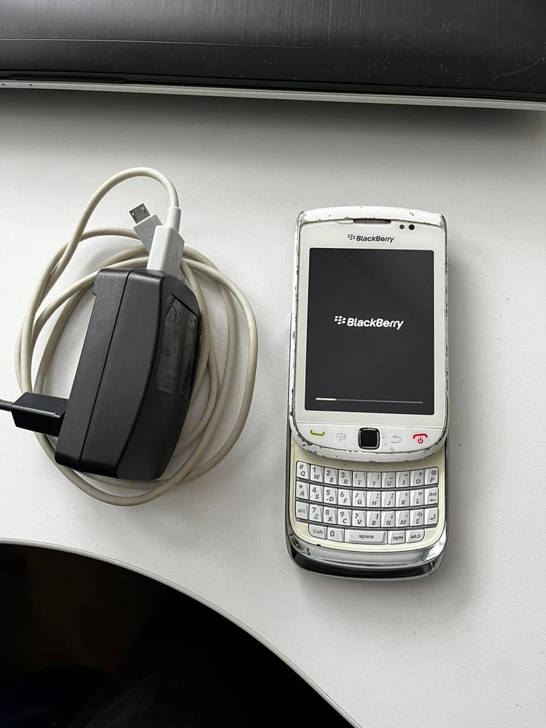 Blackberry torch 9800 werkend, Telecommunicatie, Mobiele telefoons | Blackberry, Ophalen of Verzenden, Zo goed als nieuw