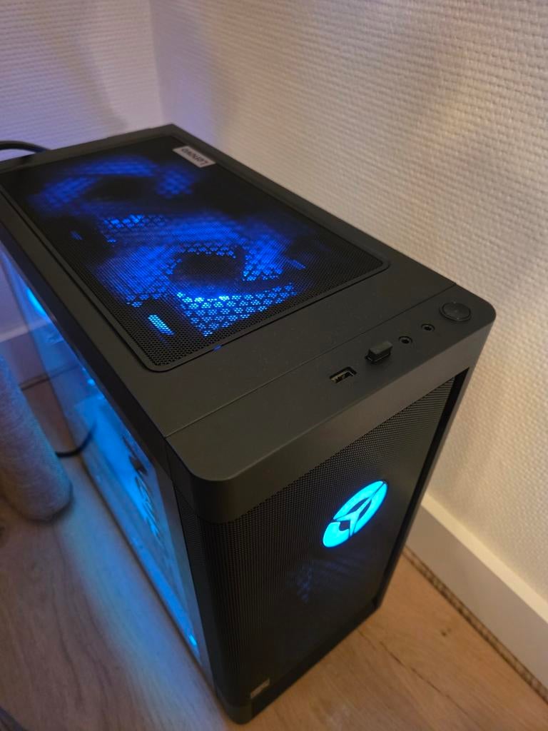 Game computer Legion T5 26AMR5, Computers en Software, Desktop Pc's, Ophalen of Verzenden, Zo goed als nieuw, SSD