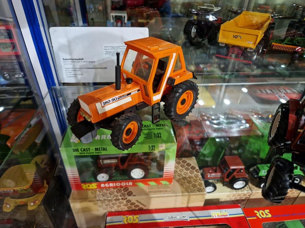 Fiat 180-90 giodi orange uitvoering 1:32, Ophalen of Verzenden, Auto, Overige merken