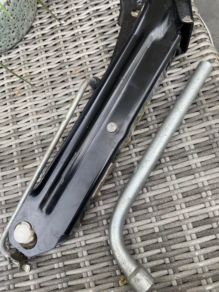 Auto krik Vw Transporter 80 euro, Ophalen of Verzenden, Zo goed als nieuw, Hydraulisch, Garagekrik