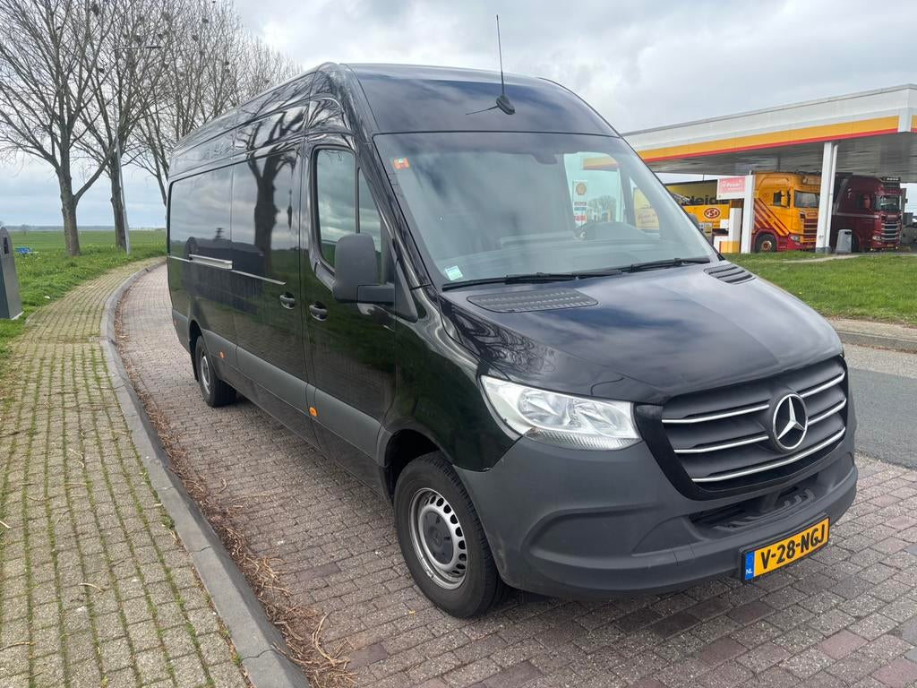 Mercedes sprinter 315 cdi L3H2 36.500 km 2023, Auto's, Achterwielaandrijving, Zwart, Particulier, Dealer onderhouden
