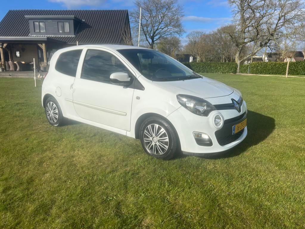 Renault Twingo 1.2 55KW E3 2012 Wit Nieuwe Apk, Auto's, Voorwielaandrijving, 74 pk, 4 cilinders, 4 stoelen