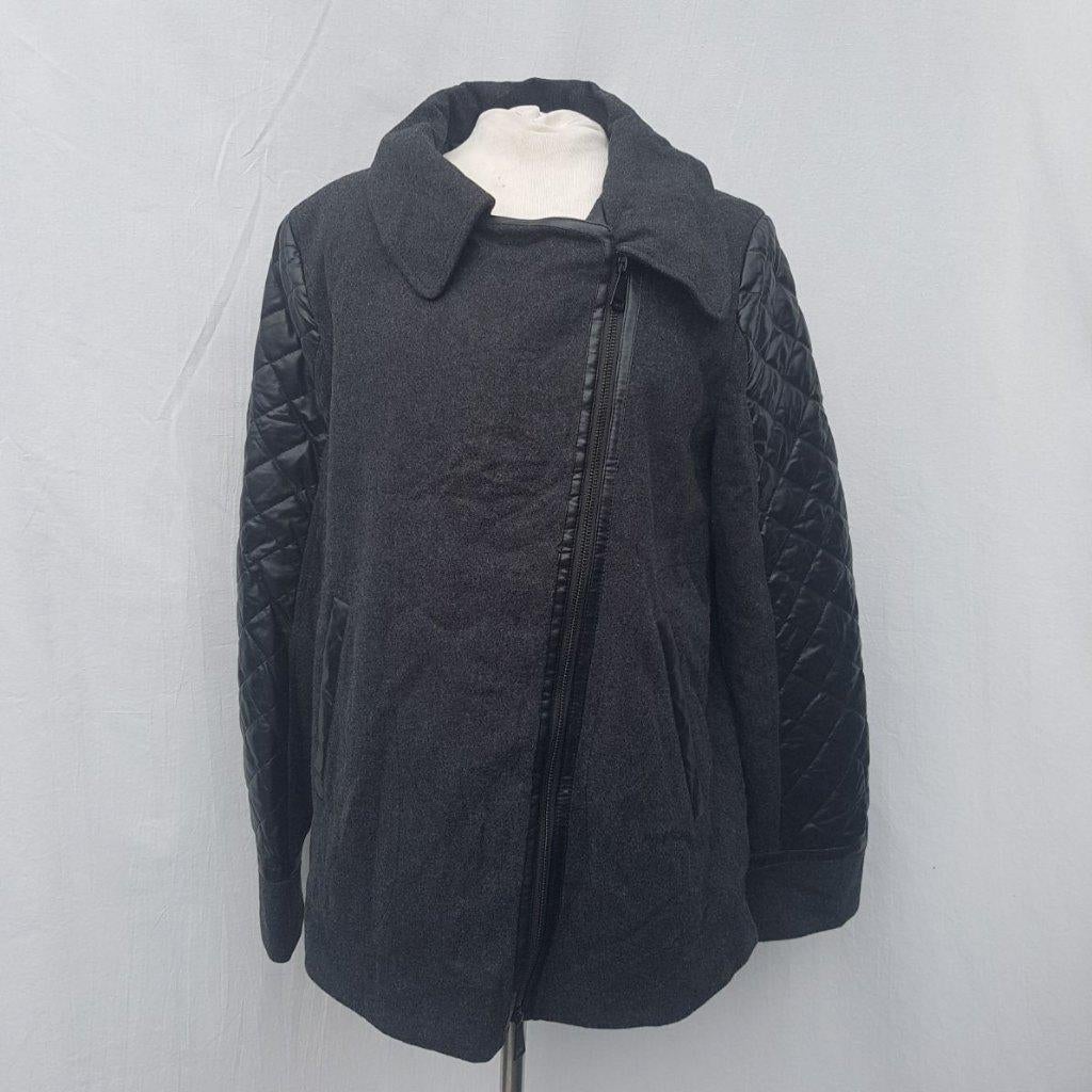 Stoere zwarte dames winterjas.50%wol Mt 38. Merk Concept K, Kleding | Dames, Maat 38/40 (M), ., Zwart, Ophalen of Verzenden