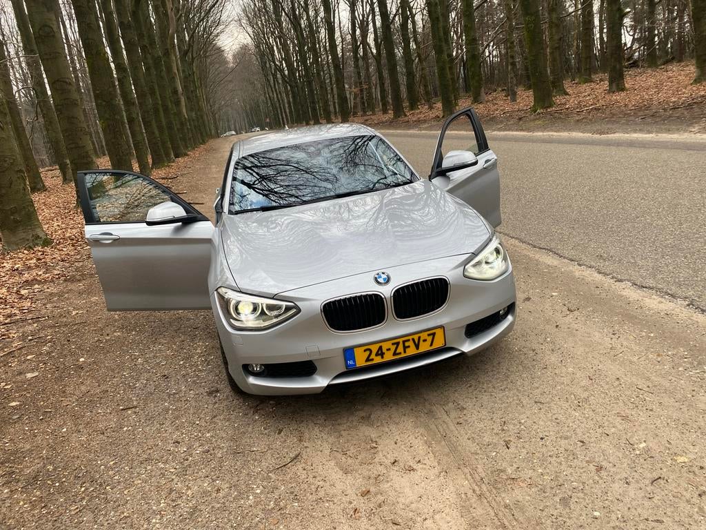 BMW 1-Serie 116I 100KW 5DR Aut8 2012 Grijs, Auto's, BMW, Particulier, 1-Serie, Benzine, B, Hatchback, Automaat, Origineel Nederlands