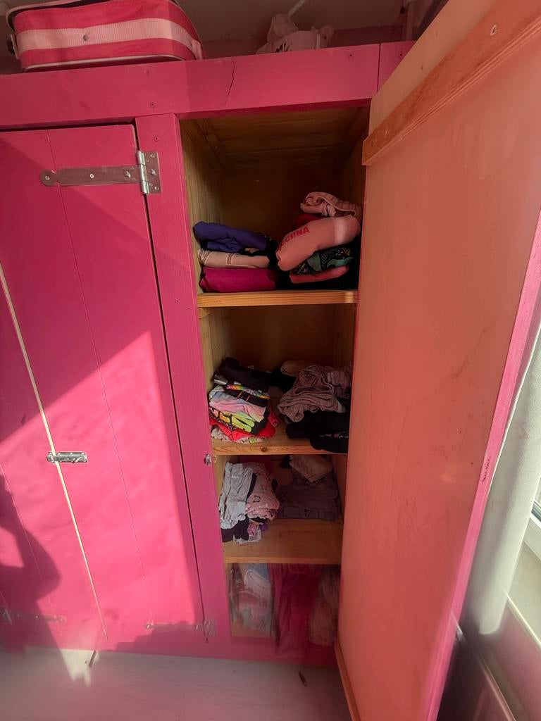 Roze bed met opberglades en bijpassende kledingkast, Huis en Inrichting, Kasten | Kledingkasten, Ophalen, Gebruikt, 100 tot 150 cm