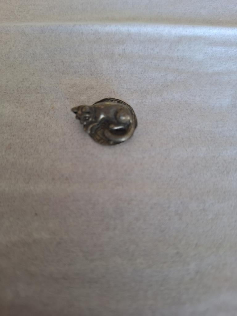 Broche slapende kat, Ophalen of Verzenden