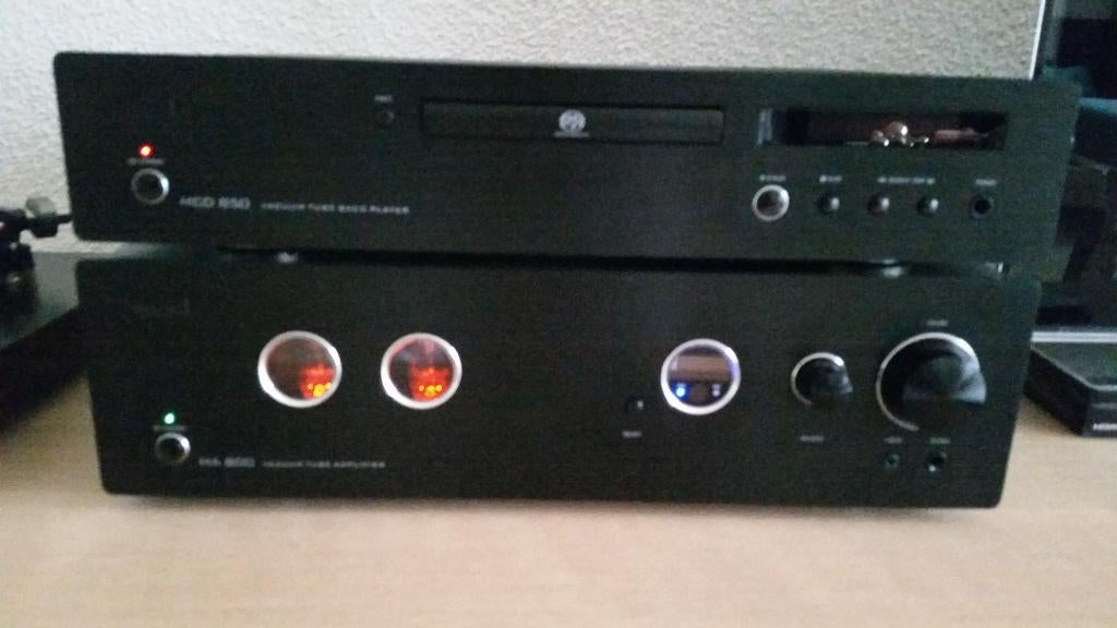 Magnat MA800 versterker + MCD850 SACD speler, Auto diversen, Ophalen, Zo goed als nieuw