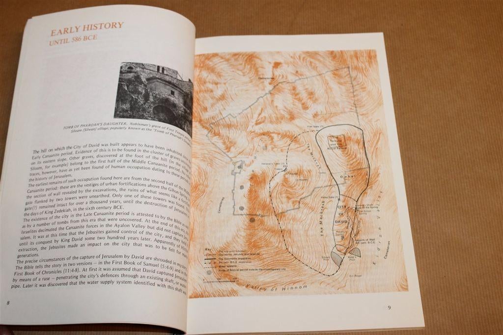 Historische Atlas Jeruzalem — 4000 Jaar Kaarten [EN], Boeken, Ophalen of Verzenden, Gelezen, Overige gebieden