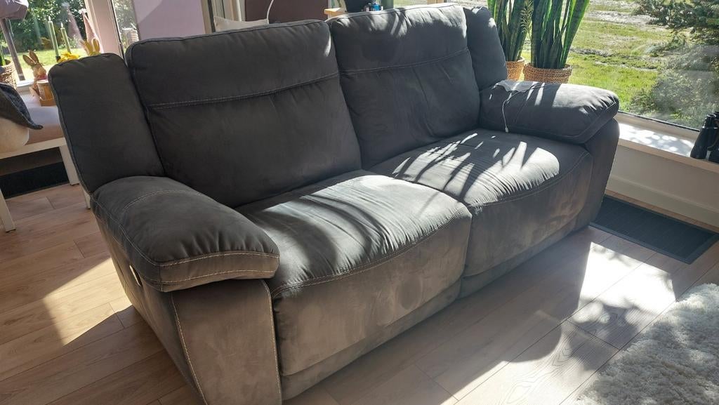 Te koop; grijs 2 1/2 zits T.E.A.B, Huis en Inrichting, Ophalen, 75 tot 100 cm, 200 tot 250 cm