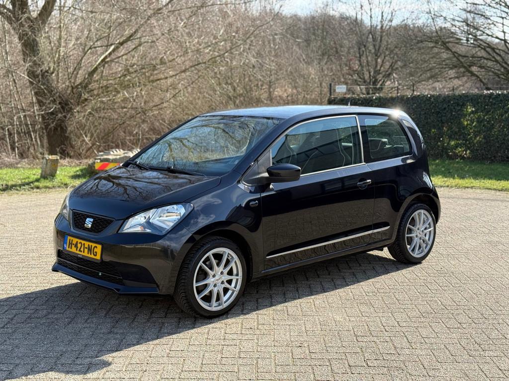 Seat Mii 1.0 Mii by Mango CAMERA I CARPLAY I 85PK I AIRCO I, Voorwielaandrijving, Gebruikt, Euro 6, 4 stoelen