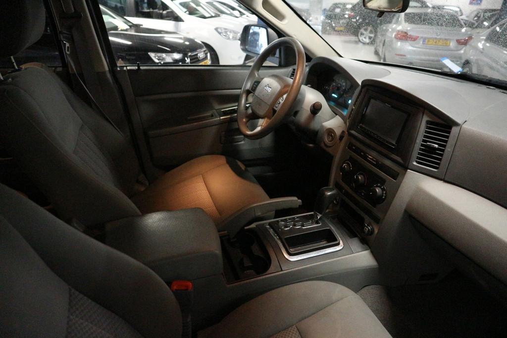Jeep Grand Cherokee 3.7 V6 Laredo / AUT / LPG G3 / NIEUWE AP, 450 kg, Gebruikt, Bedrijf, Vierwielaandrijving