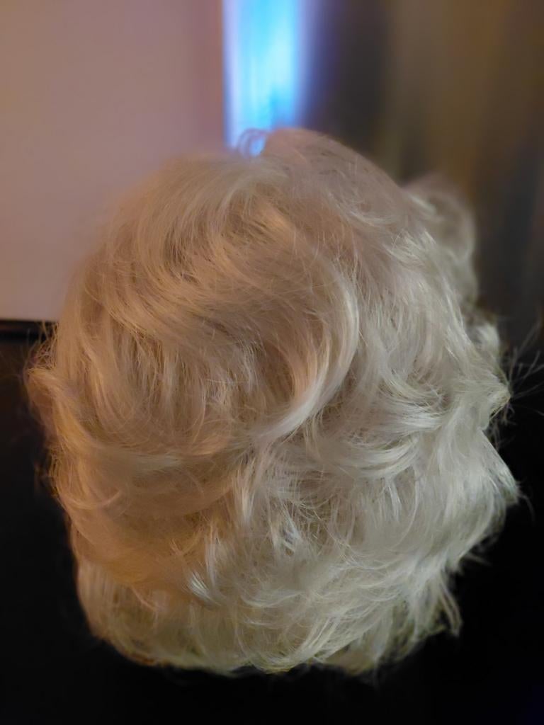 Haarwerk Magnolia (Zilvergrijs) ECHT HAAR, Sieraden, Tassen en Uiterlijk, Uiterlijk | Haarverzorging, Ophalen, Nieuw, Pruik of Haarverlenging