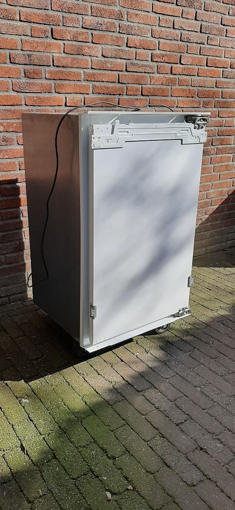 Prima werkende Bauknecht inbouw-koelkast, 100 tot 150 liter, Energieklasse A of zuiniger, 45 tot 60 cm, Ophalen