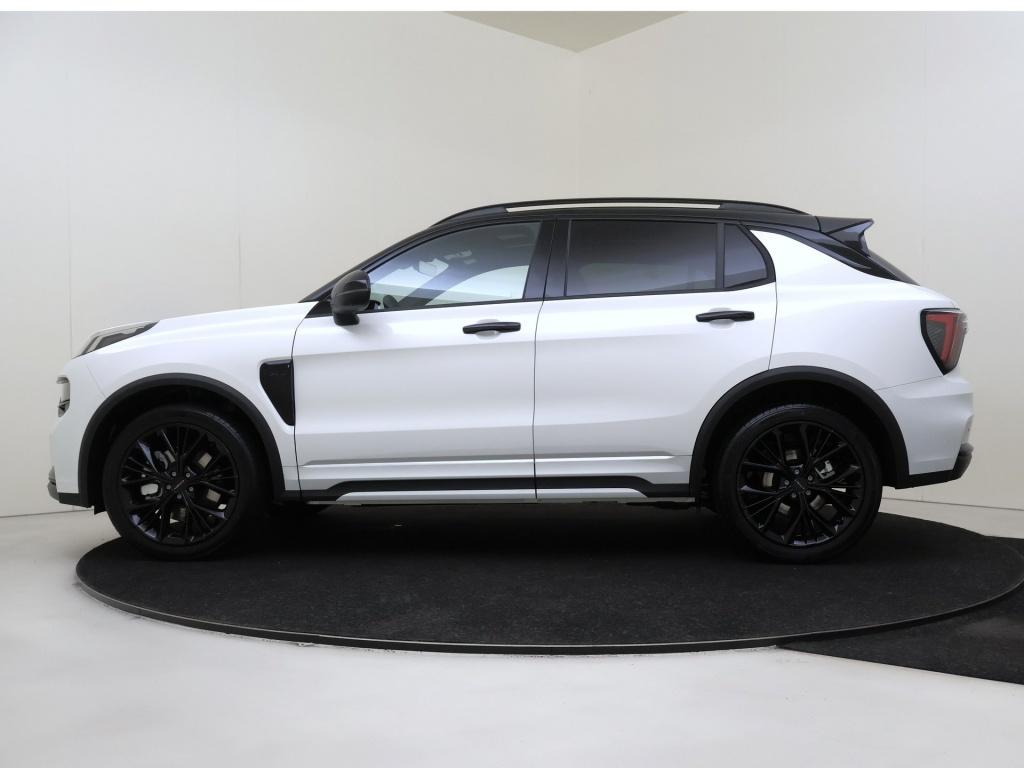 Lynk & Co 01 NL AUTO | MORE | Panoramadak | 360° camera |, Auto's, Lynk & Co, Automaat, 1800 kg, Zwart, 4 cilinders