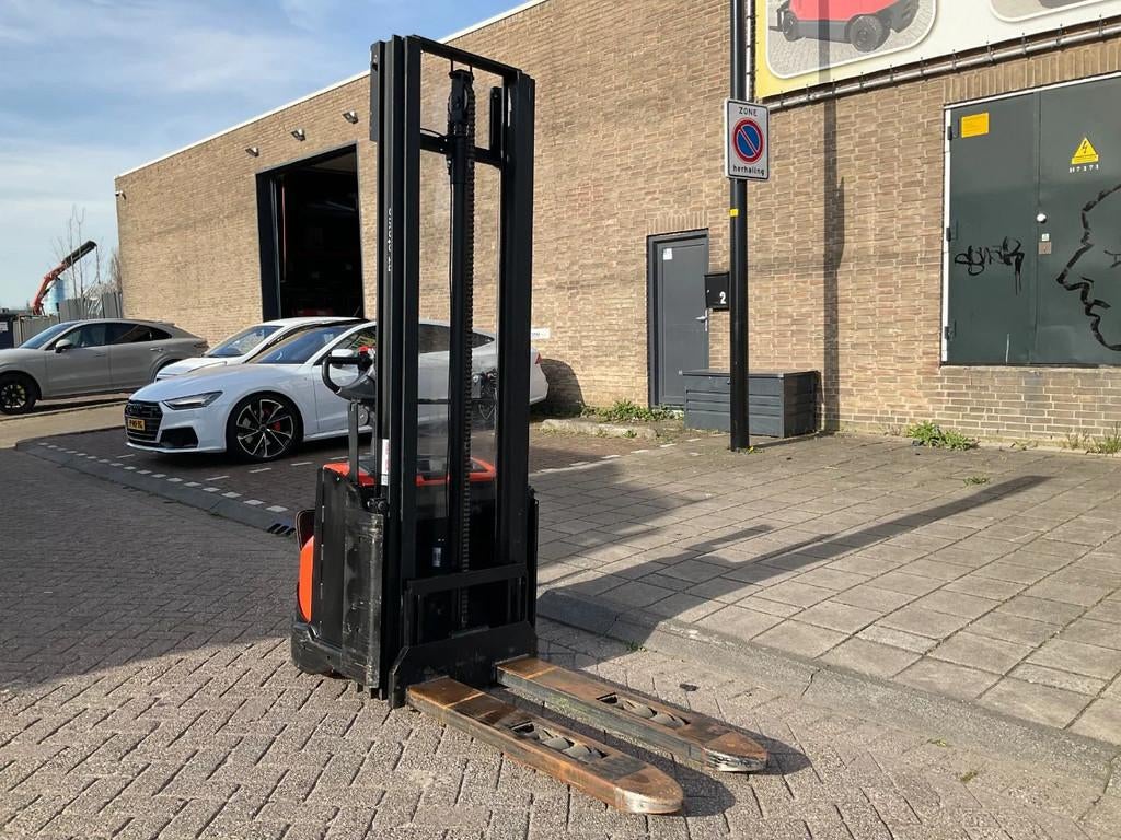 BT SWE120L 1200KG 3.70METER STAPELAAR / HEFTRUCK, 1000 tot 2000 kg, Elektrisch, Stapelaar, BT