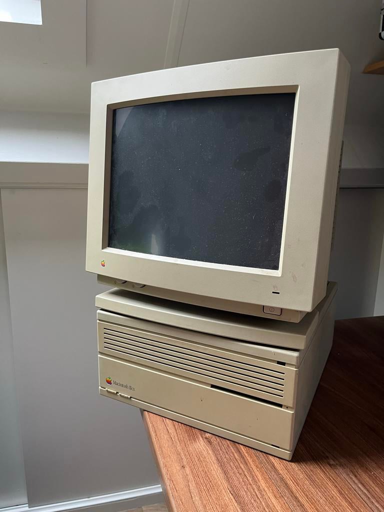 Vintage Apple Macintosh IIcx Computer, Ophalen