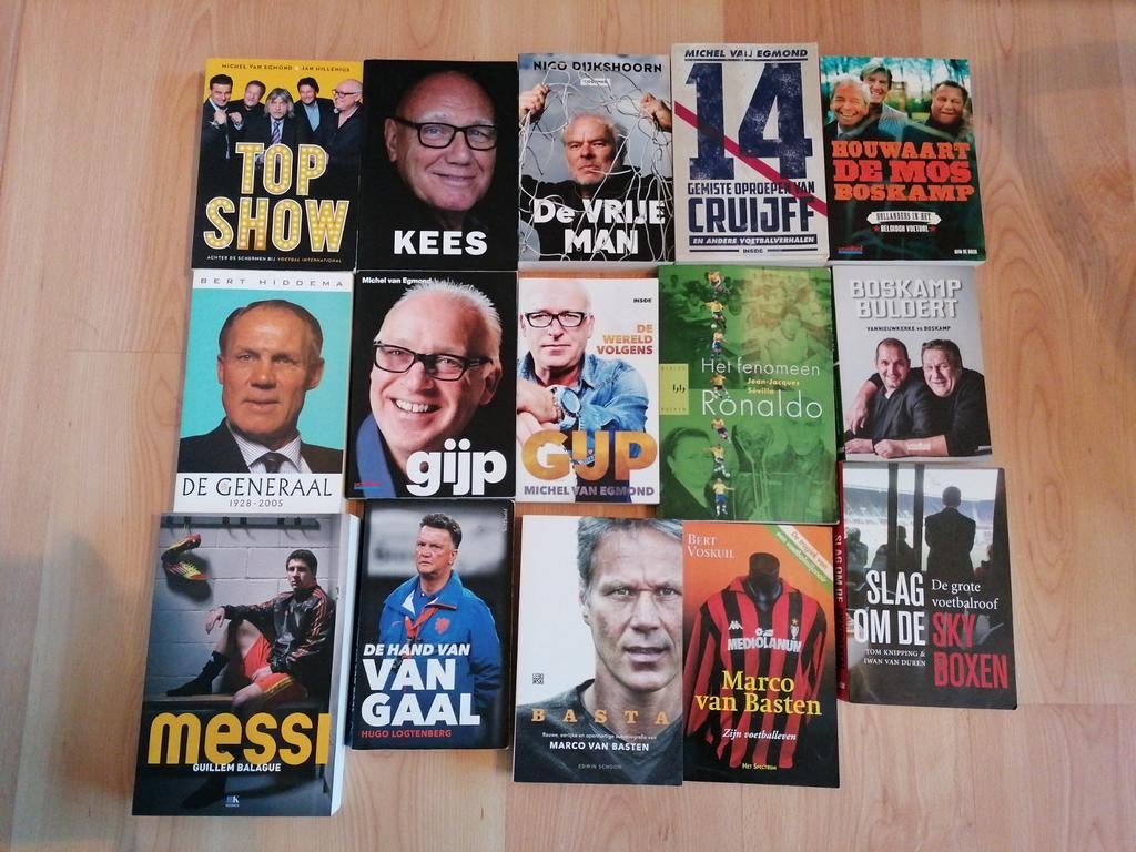 15x Gijp -Ronaldo -Messi -van Basten - Cruijff-Kees-Top show, Boeken, Sportboeken, Ophalen of Verzenden, Gelezen, Balsport