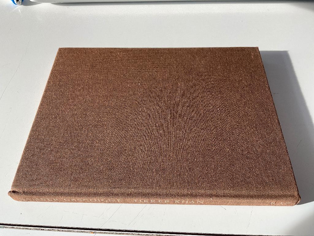 Bamber Gascoigne, Cees Nooteboom: Tikker Khan. Hardcover, Ophalen of Verzenden, Zo goed als nieuw, Bamber Gascoigne, Europa overig