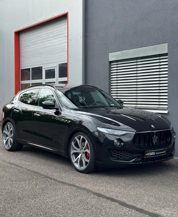 Maserati Levante - 3.0 V6 S AWD 2017, Diesel, Novitec, SUV, Leder, Bedrijf, Diesel, Vierwielaandrijving
