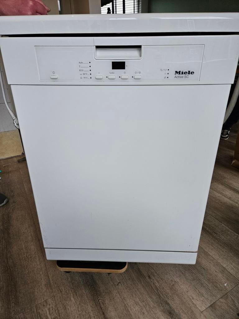 Miele Active SC Vaatwasser (defect), Ophalen