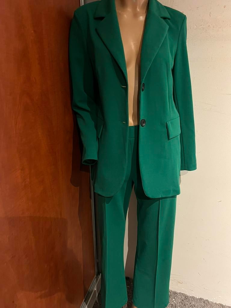 Ambika set jas s broek l zgan, Ophalen of Verzenden, Zo goed als nieuw, Groen, Kostuum of Pak
