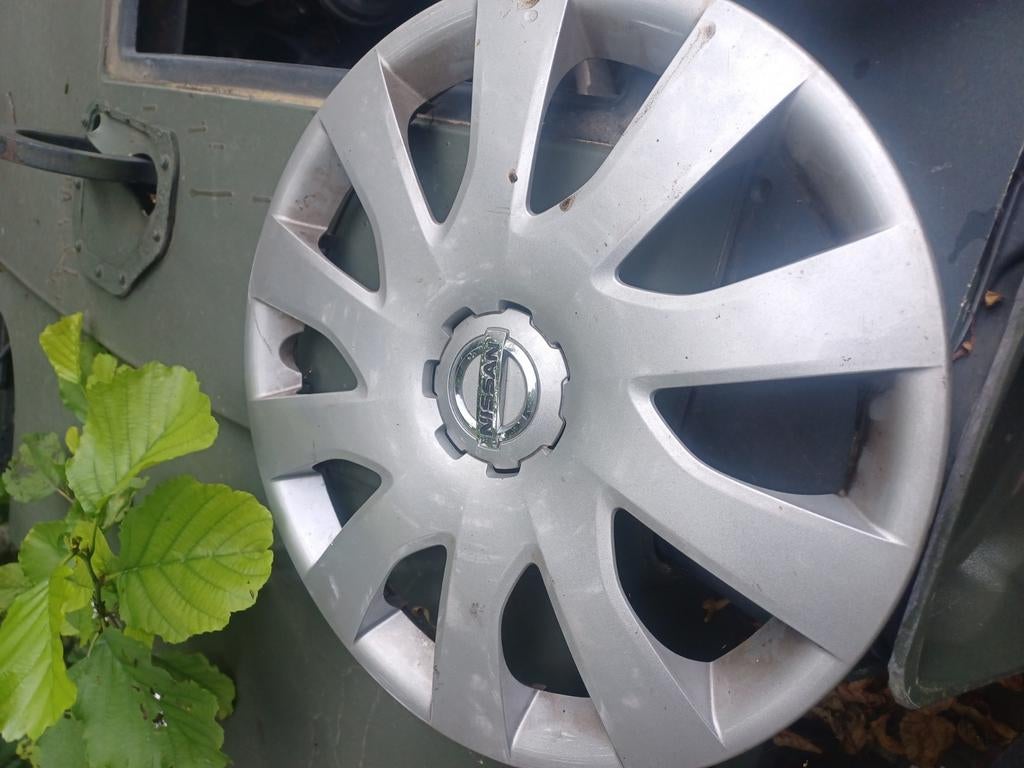 Opel Vivaro en Nissan NV300 wieldoppen velgen en banden, Ophalen, Gebruikt