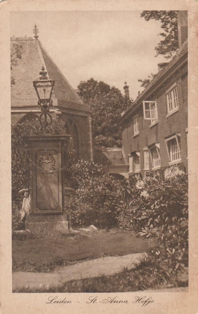 Ansichtkaart, Leiden, St Anna Hofje  (287), Verzenden, Voor 1920, Gelopen, Zuid-Holland