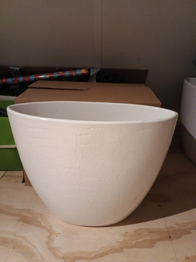 Witte Bloempot - Zo Goed Als Nieuw, Rond, Binnen, Zo goed als nieuw, Aardewerk