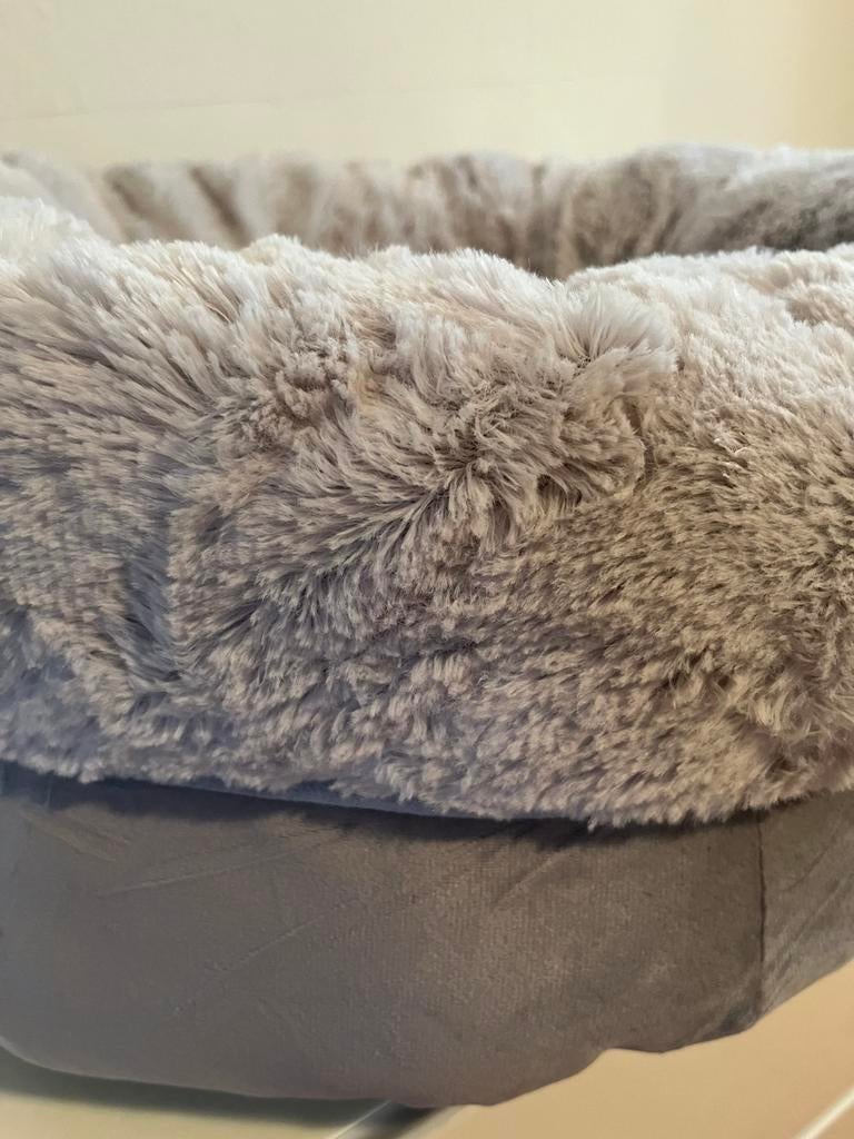 Hondenmand donut nieuw, Ophalen, Zo goed als nieuw, Pluche