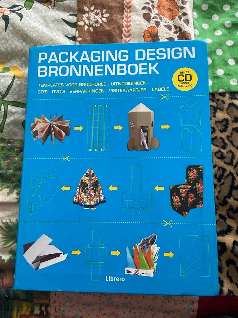Packaging Design Bronnenboek met CD, Ophalen of Verzenden, Zo goed als nieuw, Overige onderwerpen, Geschikt voor kinderen