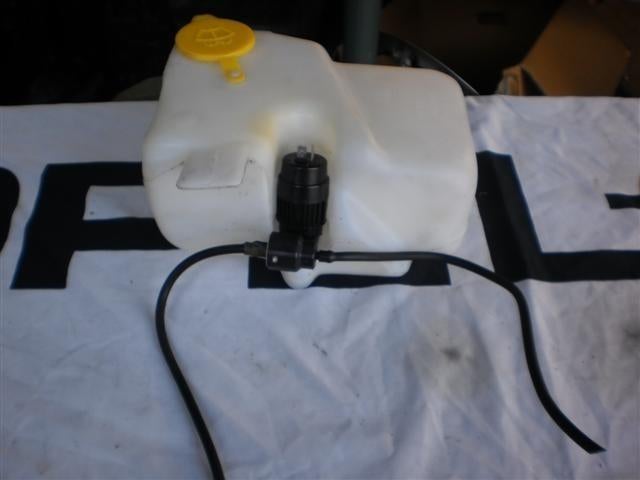 Ruitensproeierreservoir Opel Corsa B 90386397, Auto-onderdelen, Ruiten en Toebehoren, Ophalen, Gebruikt, Opel, Eisenach